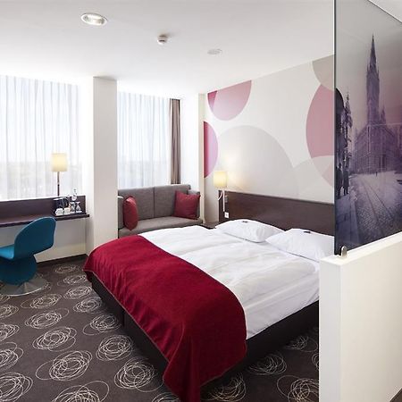 Webers - Das Hotel Im Ruhrturm Essen Phòng bức ảnh