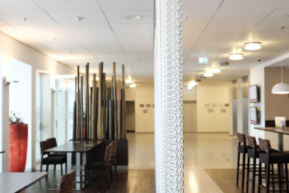 Webers - Das Hotel Im Ruhrturm Essen Ngoại thất bức ảnh