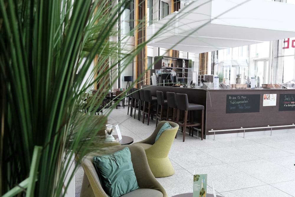 Webers - Das Hotel Im Ruhrturm Essen Ngoại thất bức ảnh