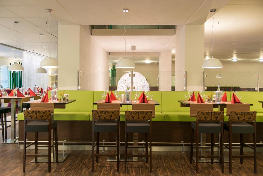 Webers - Das Hotel Im Ruhrturm Essen Nhà hàng bức ảnh