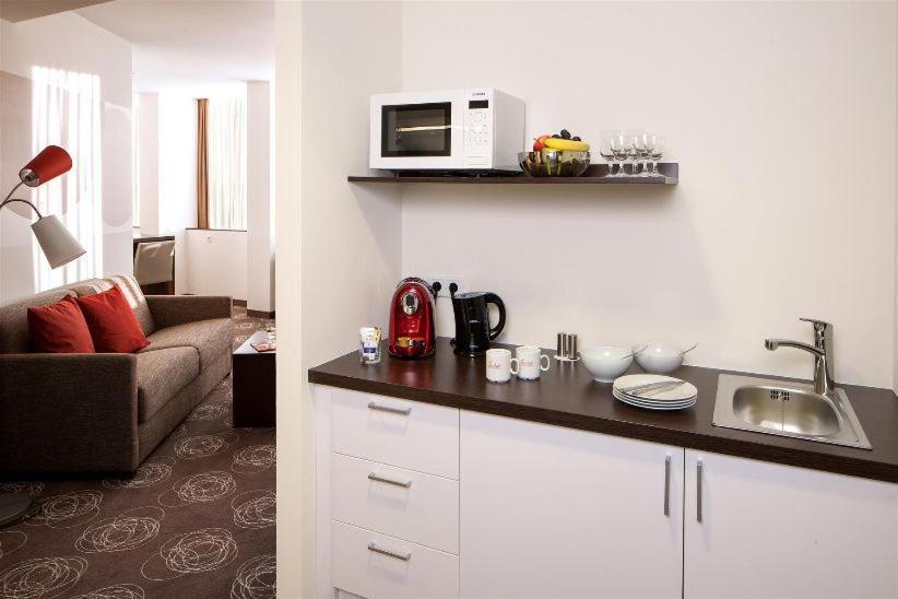 Webers - Das Hotel Im Ruhrturm Essen Phòng bức ảnh
